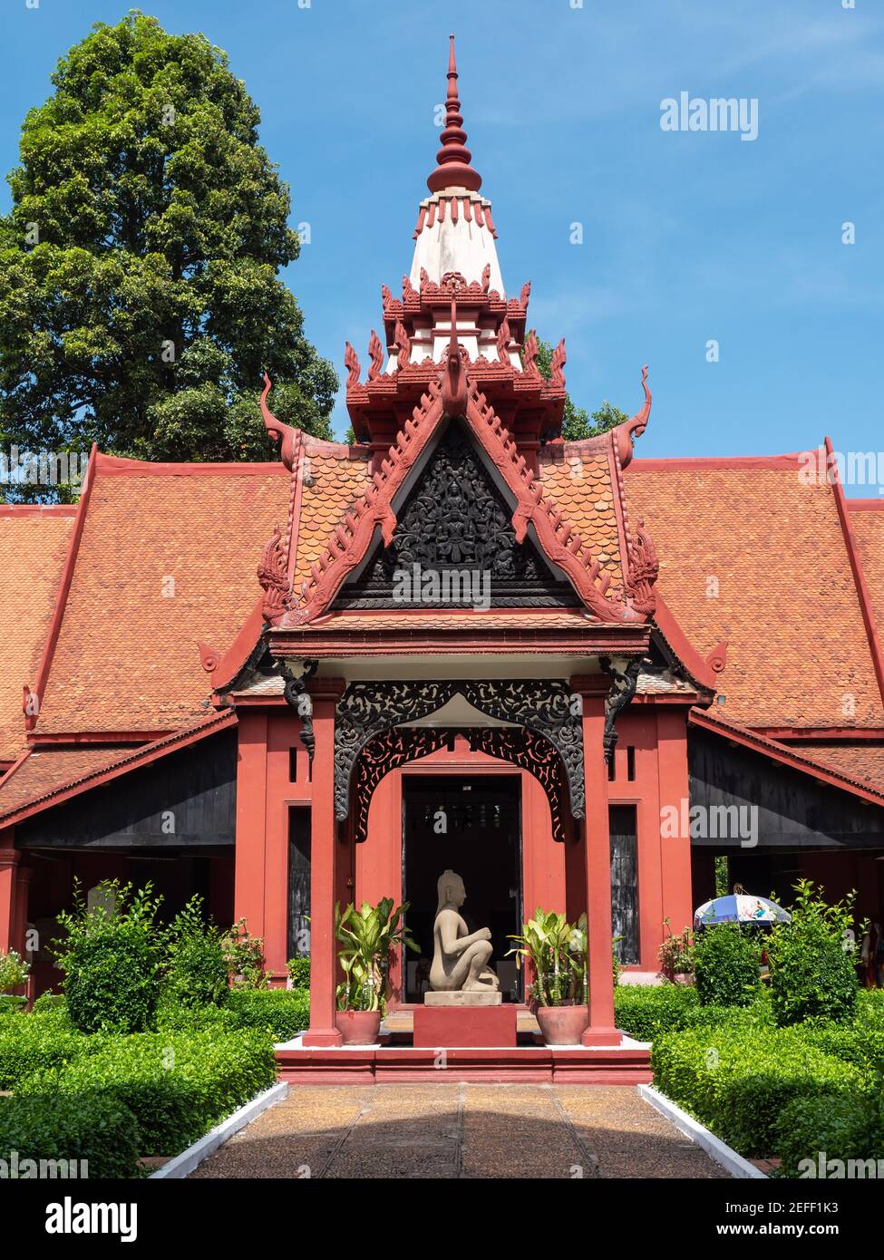Extérieur du Musée national du Cambodge à Phnom Penh. Banque D'Images