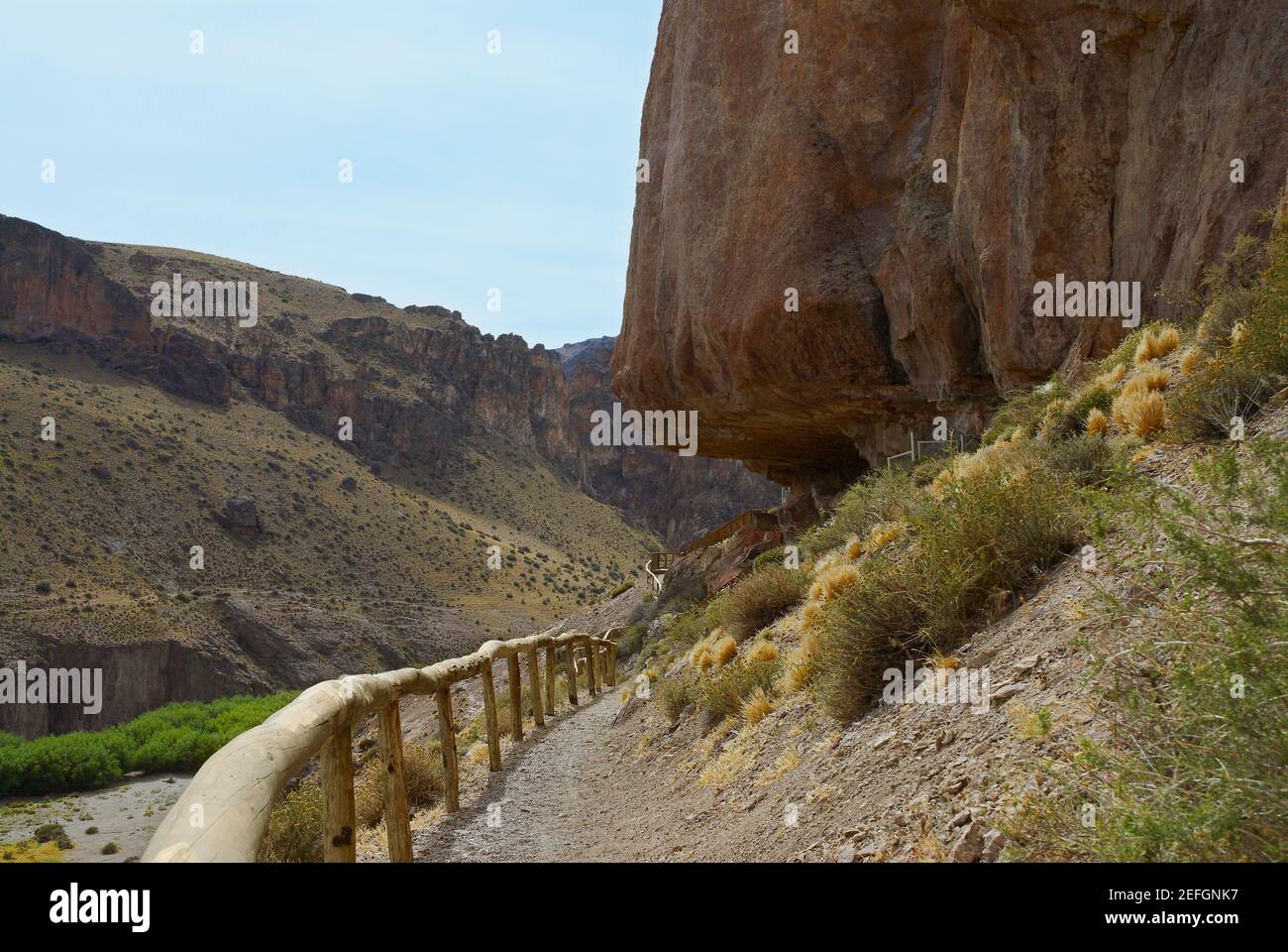 Clôture dans la vallée, grotte des mains, rivière Pinturas, Patagonie, Argentine Banque D'Images