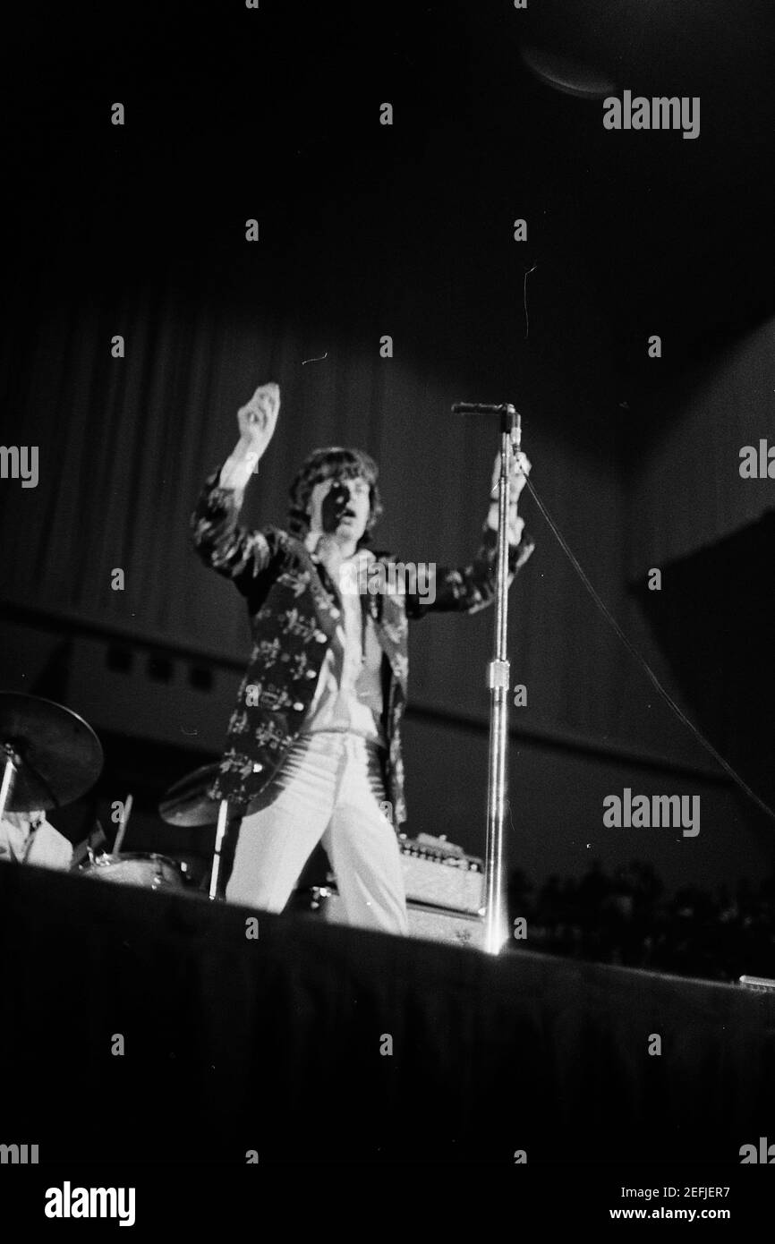 Les Rolling Stones avec Brian Jones en direct au Cow Palace à San Francisco, CA USA le 26 juillet 1966. Photo © Kevin Estrada / Media Punch Banque D'Images
