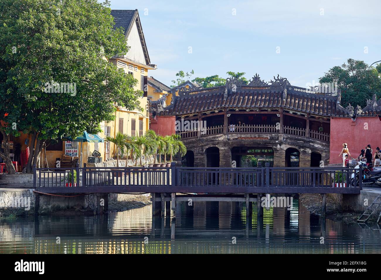 Le pont couvert japonais, le plus emblématique des lanark de Hoi an et le lieu populaire des selfies. Le pont a été construit au début du XVIe siècle par le tr japonais Banque D'Images