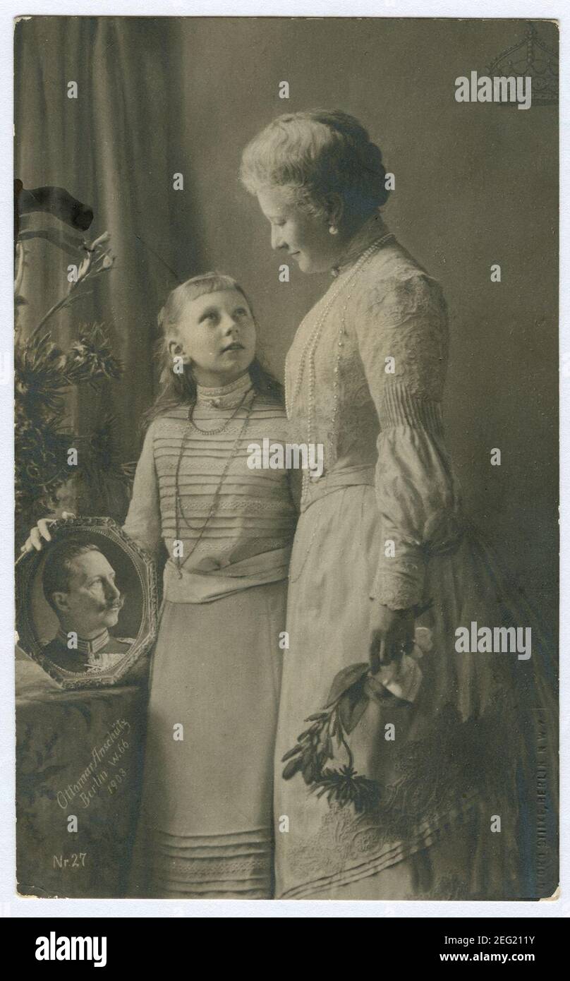 Ottomar Anschütz - Kaiserin Auguste Viktoria und Prinzessin Viktoria Luise, 1903. Banque D'Images