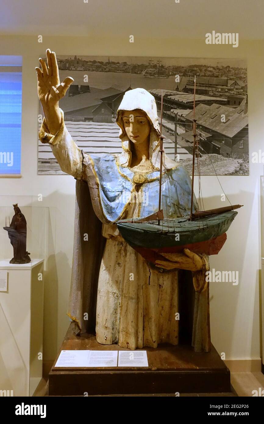 Notre Dame du bon Voyage, par Angelo Lualdi, c. 1915, bois peint et métal Banque D'Images