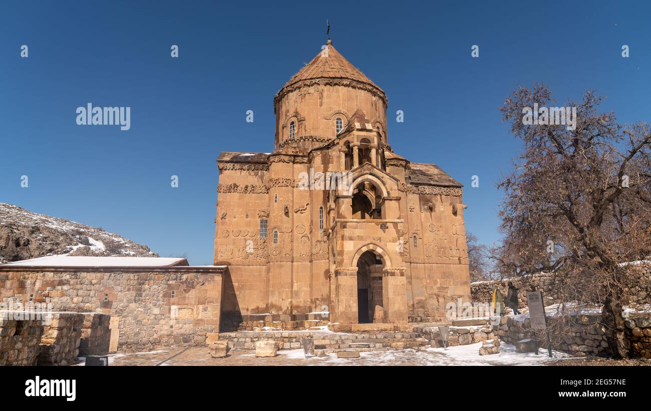 Île d'Akdamar, Van, Turquie - février 2020 : île d'Akdamar et église de surp l'église d'Akdamar est un lieu religieux important pour le peuple arménien Banque D'Images