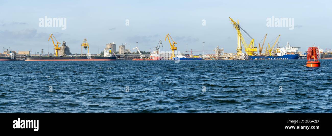 Raffinerie Shell pulau Bukom, février 18 2021, Singapour Banque D'Images