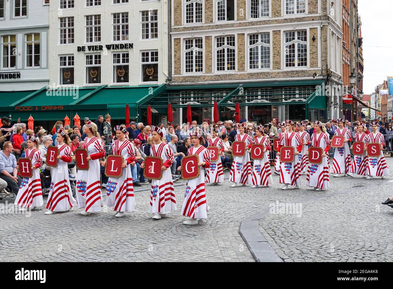 La procession annuelle du Saint-sang, Heilig Bloedprocessie, à Bruges, Belgique Banque D'Images