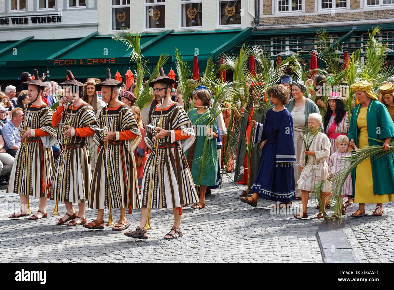 La procession annuelle du Saint-sang, Heilig Bloedprocessie, à Bruges, Belgique Banque D'Images