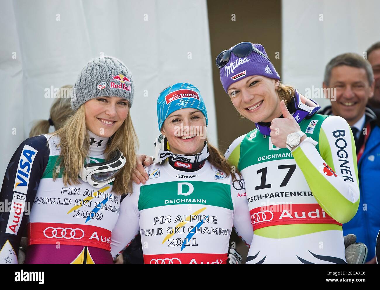 Elisabeth GOERGL aura 40 ans le 20 février 2021, de gauche à droite Lindsey VONN, Etats-Unis, 2e place, gagnante Elisabeth GOERGL, AUT, 1ère place et Maria RIESCH, Allemagne, 3ème place, descente des femmes le 13 février 2011 FIS Alpine ski World Championships 2011 à Garmisch-Partenkirchen à partir de 07.02. - 02/20/2011 Â | utilisation dans le monde entier Banque D'Images