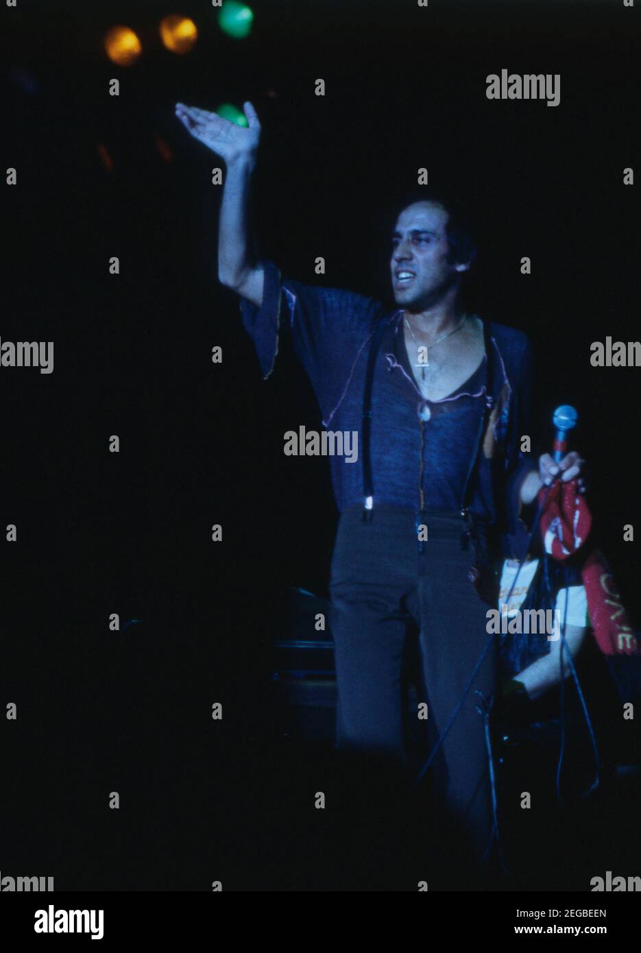 Adriano Celentano, italienischer Sänger und Sauspieler, BEI eine ZDF TV-Auftritt, 1990. Adriano Celentano, chanteur et acteur italien, ZDF TV performance, 1990. Banque D'Images