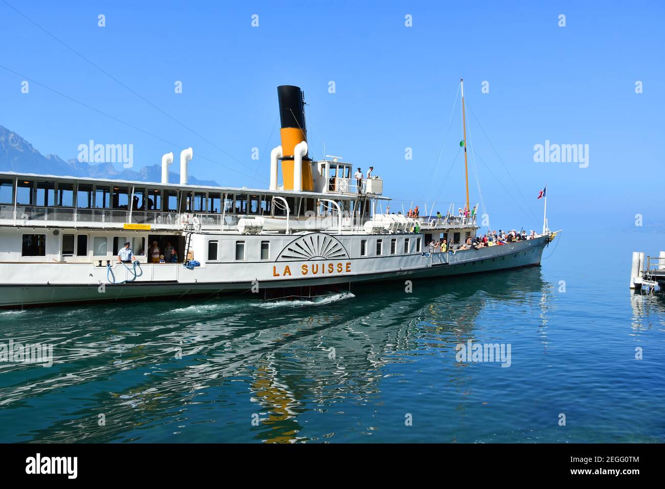 Montreux, Suisse- 24 août 2019. Croisière avec bateau à vapeur à aubes sur le lac Léman (Genève), près de Montreux Riviera, Suisse Banque D'Images