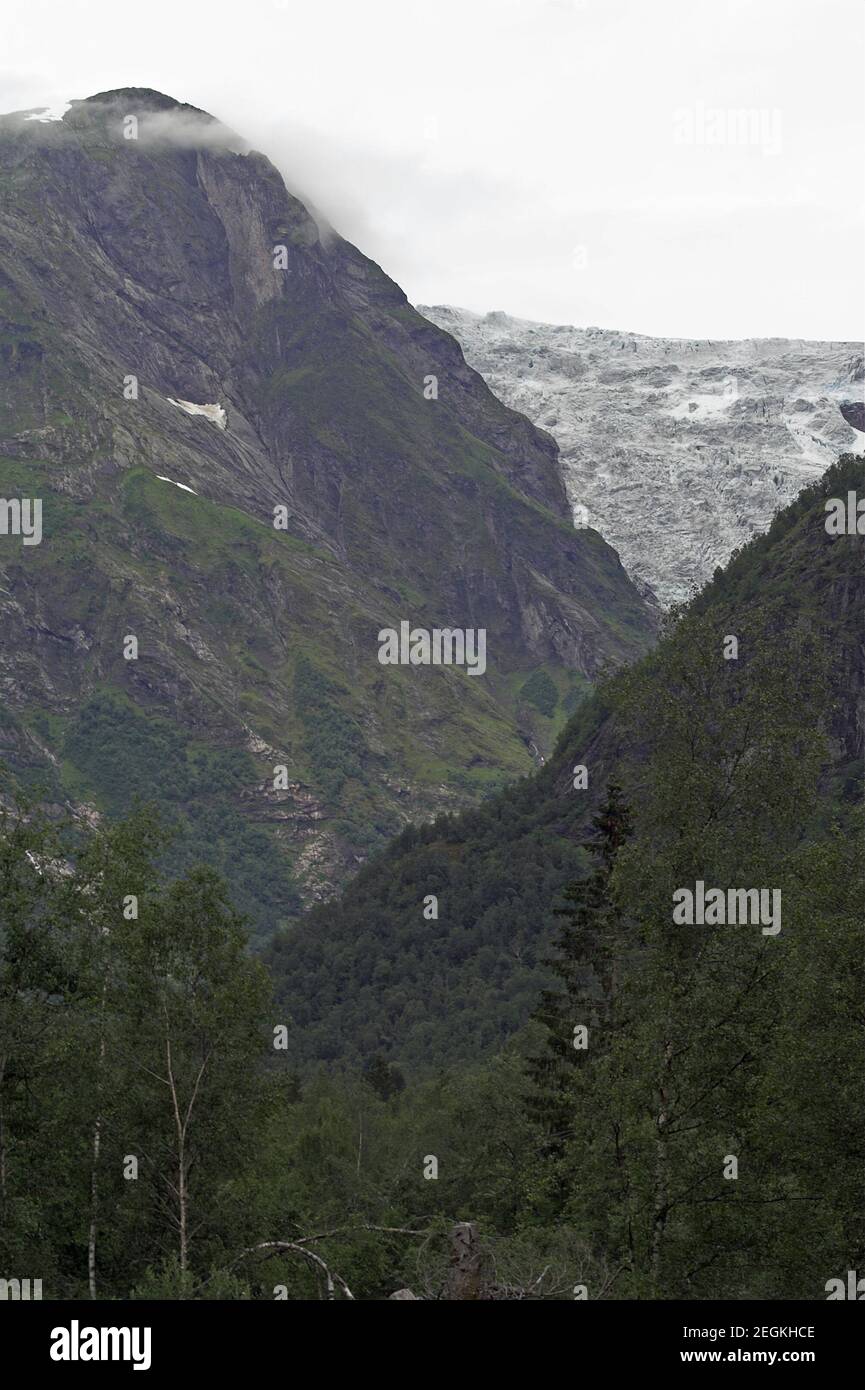 Parc national de Jostedalsbreen ; glacier Bøyabreen ; Norvège, Norwegen ; glacier norvégien ; Norvégicher Gletscher; Glaciar noruego; norweski lodowiec Banque D'Images