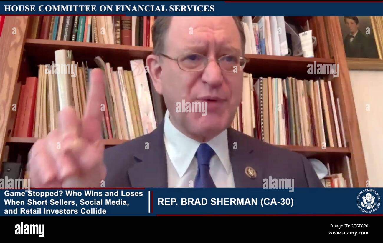 Washington, États-Unis d'Amérique. 18 février 2021. Dans cette image de la télévision de la Maison des États-Unis, le représentant des États-Unis Brad Sherman (démocrate de la Californie) interroge des témoins lors de l’audience virtuelle de la Commission de la Chambre des États-Unis sur les services financiers « Game stopped? Qui gagne et perd quand des vendeurs à découvert, des médias sociaux et des investisseurs de détail entrent en collision » à Washington, DC le jeudi 18 février 2021.crédit obligatoire: US House TV via CNP | usage dans le monde crédit: dpa/Alay Live News Banque D'Images