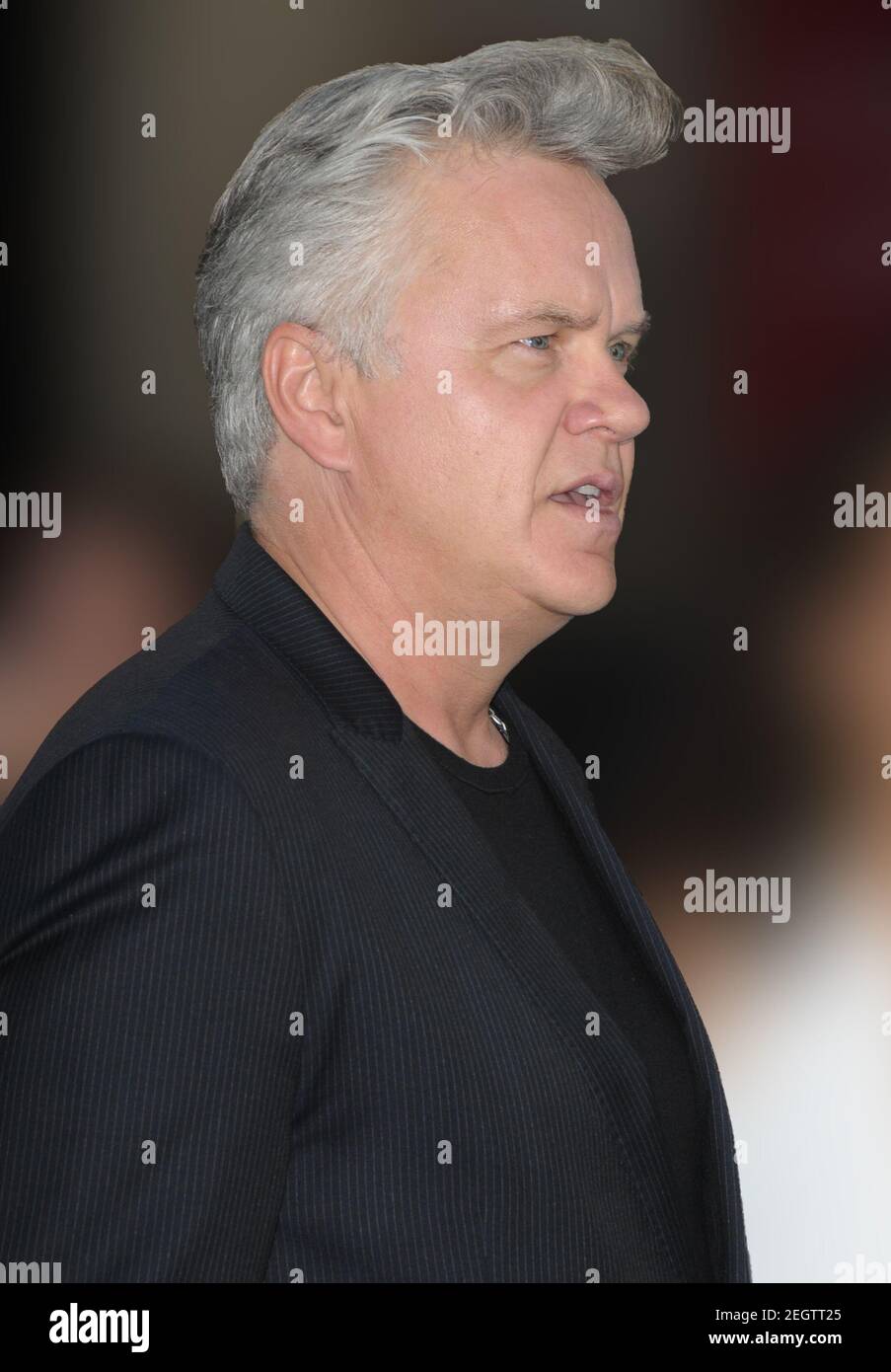 Tim Robbins à LA PREMIÈRE LANTERNE VERTE, Grauman's Chinese Theatre, Los Angeles, CA 15 juin 2011 Banque D'Images