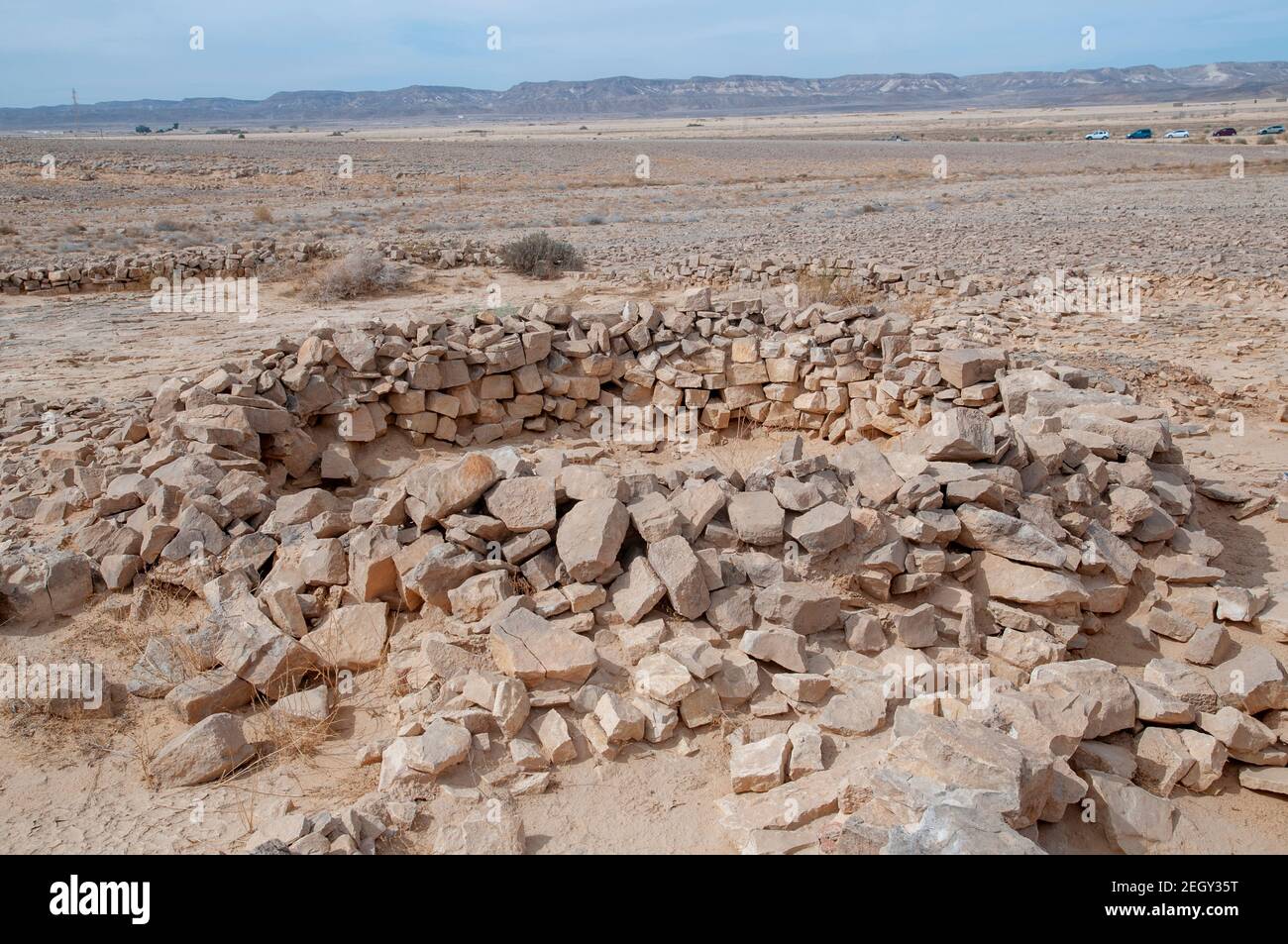 Site préhistorique de granary et de battage dans la région désertique de la vallée d'Uvda, Negev, Israël. Ces sites ont été des dates pour avoir été datés à la BR Banque D'Images