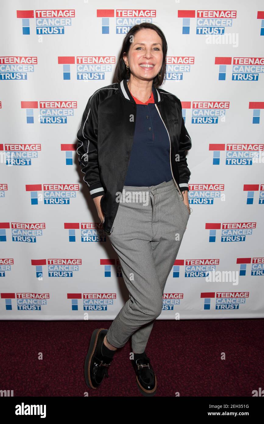 Sadie Frost fait marche arrière pendant la série de concerts annuels Teenage cancer Trust au Royal Albert Hall de Londres. Photo Date: Dimanche 2 avril 2017. Le crédit photo devrait se lire: © DavidJensen Banque D'Images