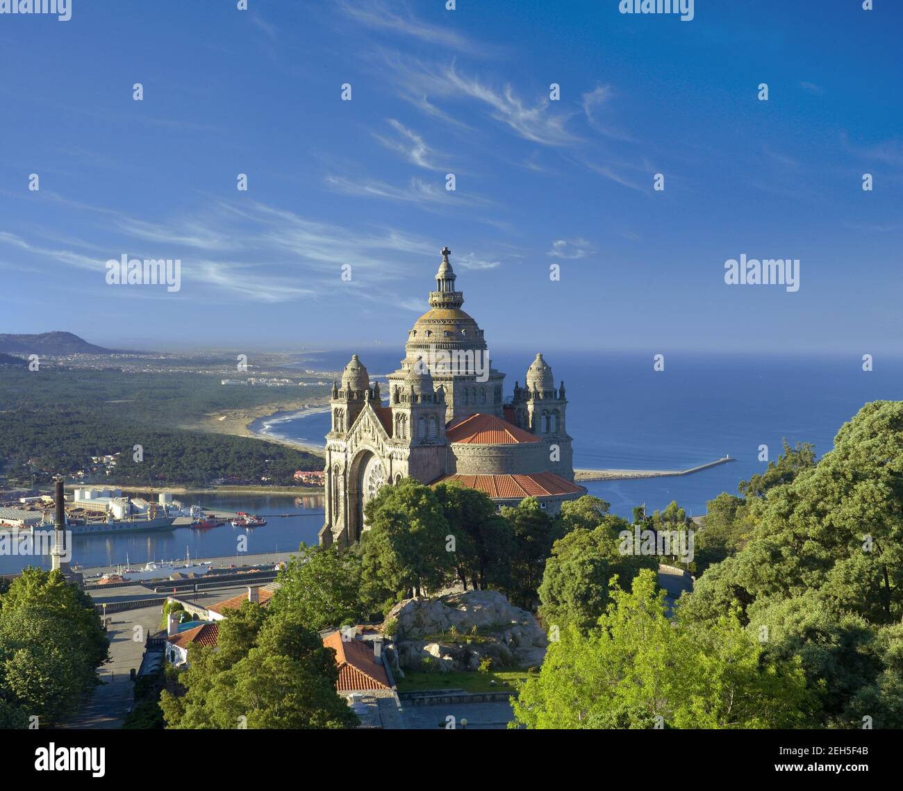 Au Portugal, la Costa Verde, Minho, District de Viana do Castelo, le sanctuaire ou Basilique de Santa Luzia Banque D'Images
