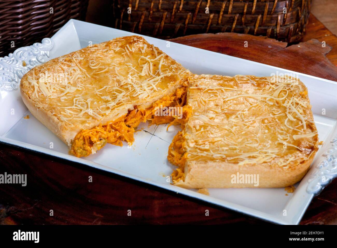 Embrada Brazilian snack. Tarte au poulet Banque D'Images