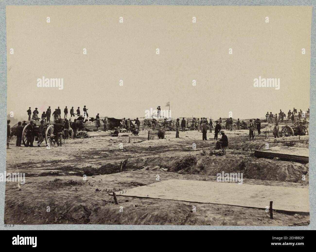 Ligne extérieure des fortifications des confédérés, en face de Petersburg, Va., capturé par 18e Corps d'armée, 15 juin 1864 Banque D'Images
