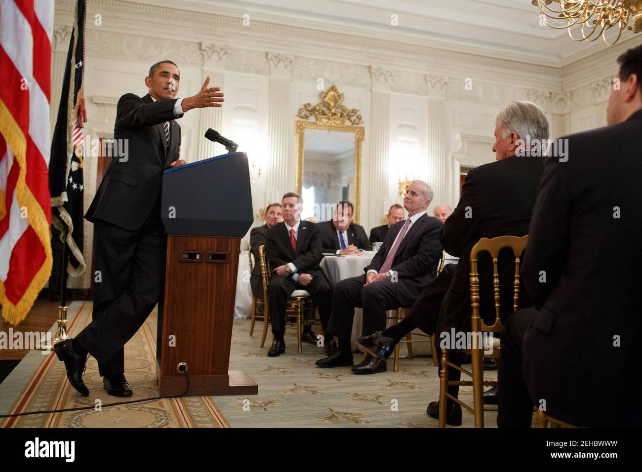Le président Barack Obama fait des remarques lors d'une réunion avec l'Association des gouverneurs nationaux dans la salle à manger de l'État de la Maison Blanche, le 25 février 2013. Banque D'Images