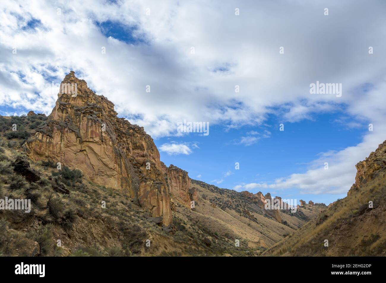 Leslie Gulch Paysage avec nuages Banque D'Images