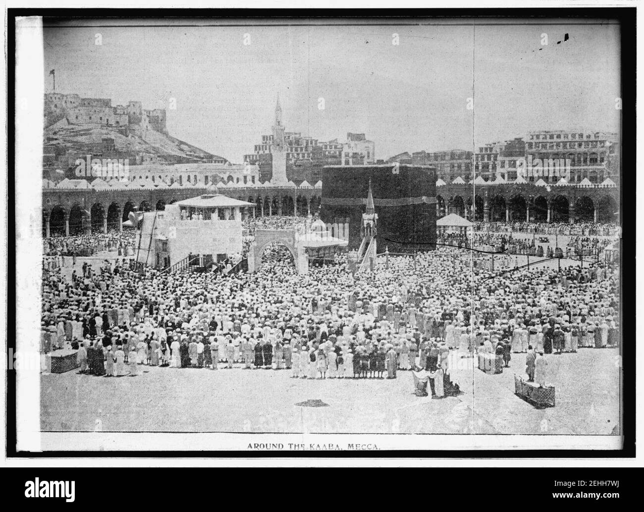 Palestine, musulmans pèlerins à la Kaaba, sanctuaire sacré de la ville sainte de la Mecque Banque D'Images