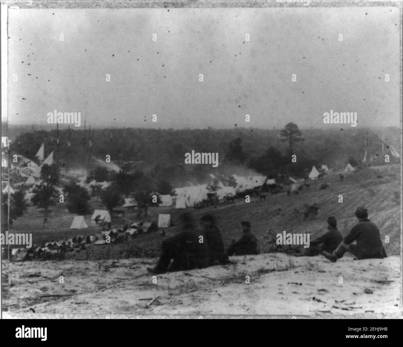 Vue panoramique sur le stationnement des gens de l'Armée de Cumberland à Potomac, d'atterrissage sur Pamunkey River, mai 1862 Banque D'Images