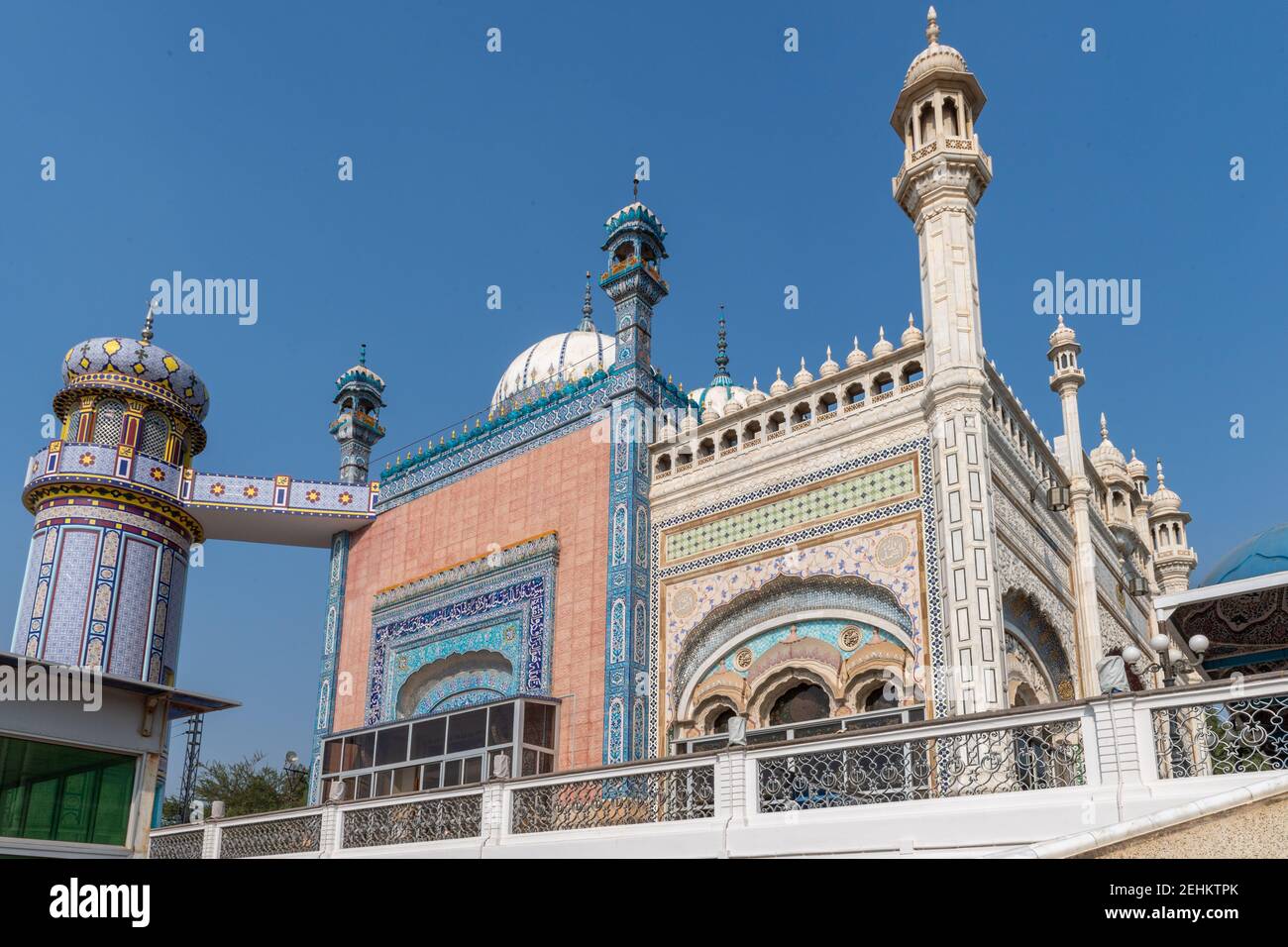 Mosquée Jamia, Bhong, district de Rahim Yar Khan, Punjab, Pakistan Banque D'Images