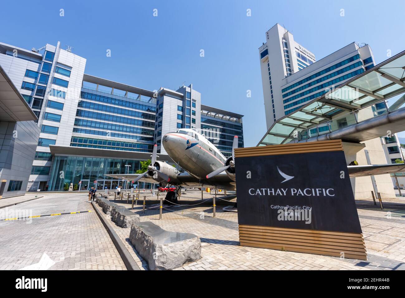 Hong Kong, Chine - 20 septembre 2019 : avion DC-3 de Cathay Pacific City à l'aéroport de Hong Kong (HKG) en Chine. Banque D'Images