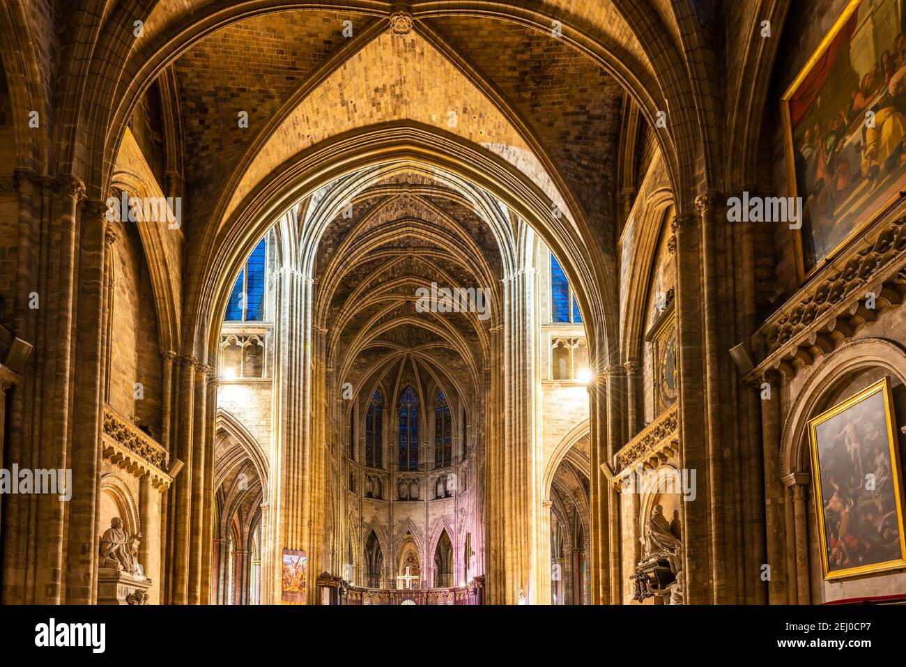 Intérieur de la cathédrale Saint Andrew à Bordeaux, Nouvelle-Aquitaine, France Banque D'Images