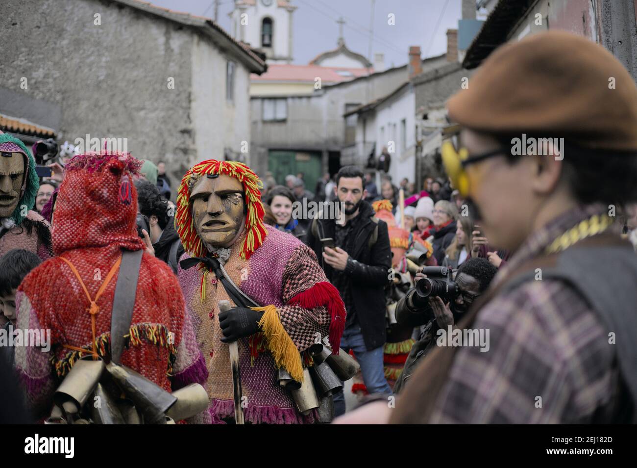Les festivités de l'Entrudo (ou Shrovetide) à Vila Boa (petit village de la région de Trás-OS-Montes à Porgugal), une fête traditionnelle du carnaval qui date Banque D'Images