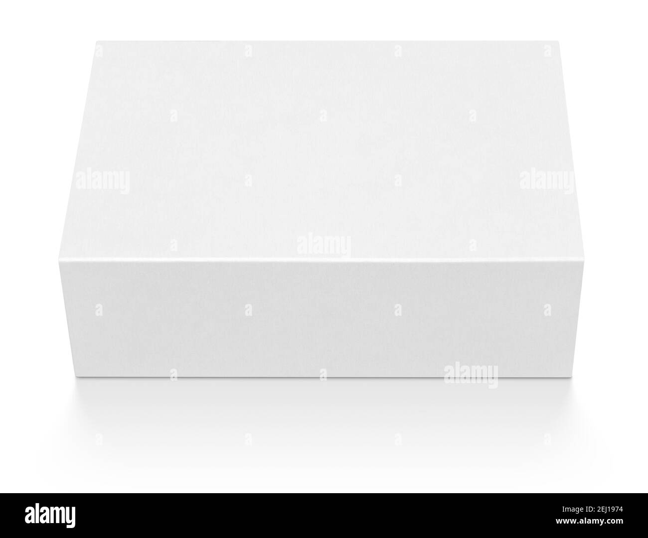 Boîte en carton vierge isolée sur fond blanc avec chemin de découpe Banque D'Images