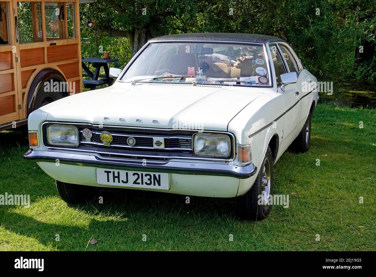 Longbridge Deverill, Wiltshire / Royaume-Uni - juillet 31 2019: A 1974 Ford Cortina Mk III 2000E Banque D'Images