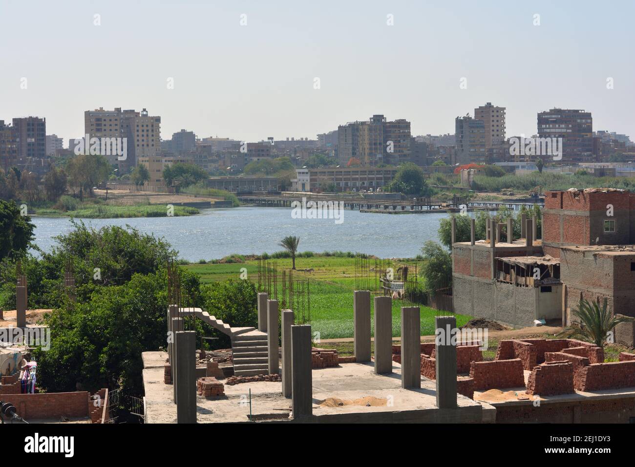 Île de Dahab l'île dorée du Nil à Gizeh Égypte près du Caire entouré par le Nil Banque D'Images Île de Dahab l'île dorée du Nil à Gizeh Égypte près du Caire entouré par le Nil Banque D'Images