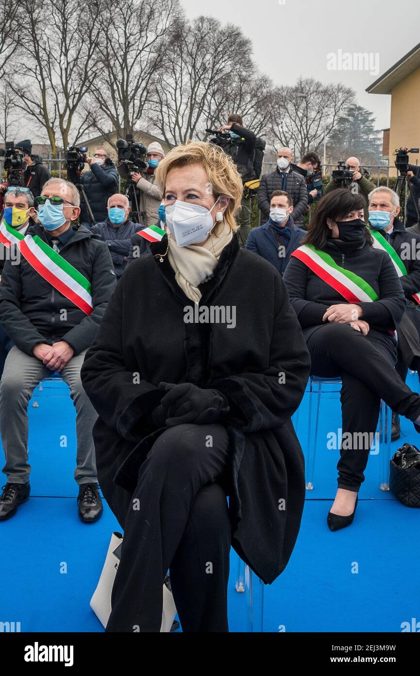 2/21/2021 - Milan. Codogno inauguration du mémorial dédié aux victimes de la COVID au début de la pandémie dans la photo Letizia Moratti usage éditorial seulement (photo par IPA/Sipa USA) Banque D'Images