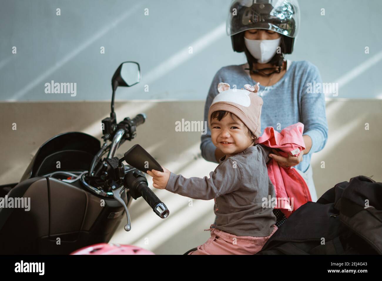 Motorbike Baby Banque D Image Et Photos Alamy