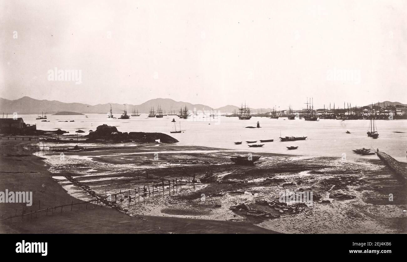 John Thomson (14 juin 1837 – 29 septembre 1921) photographe écossais, actif en Chine vers 1870, tiré d'un album de ses images: harbour at Amoy, Xiamen Banque D'Images