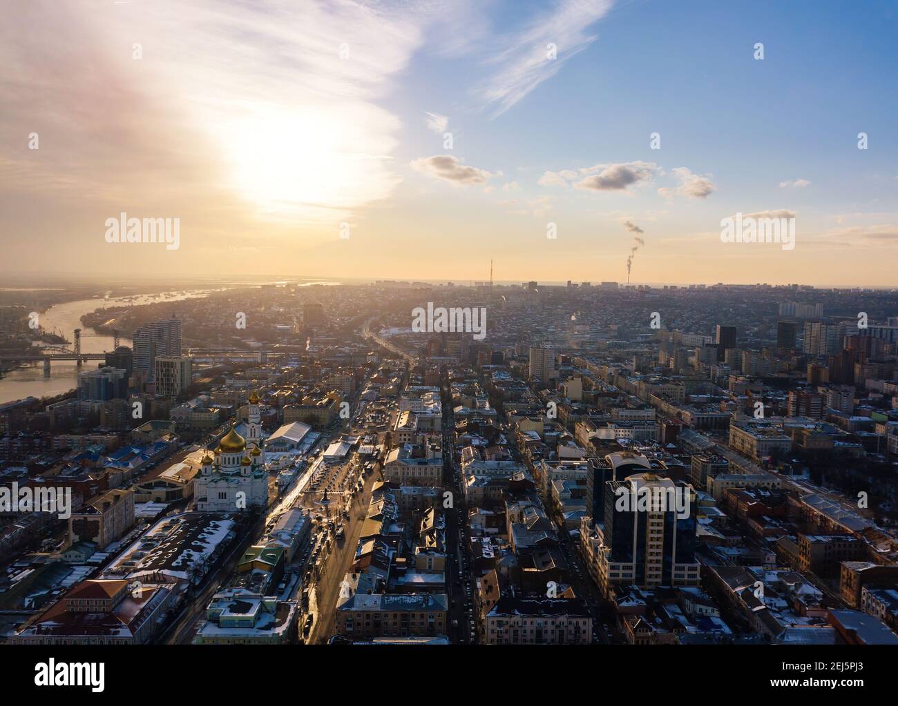 Vue aérienne du centre-ville historique de Rostov-sur-le-Don. Banque D'Images
