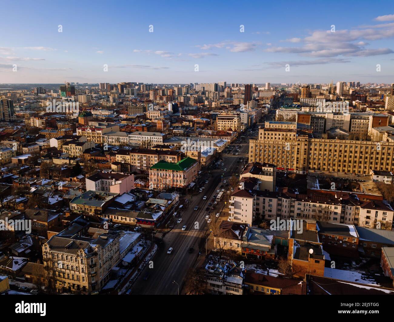 Vue aérienne du centre-ville historique de Rostov-sur-le-Don. Banque D'Images