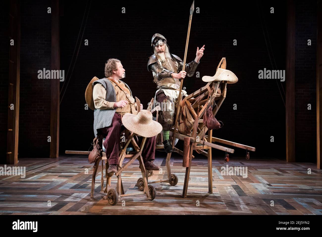 Rufus Hound et David Threlfall sur scène pendant la séance photo Don Quichotte au Garrick Theatre, Londres. Date de la photo: Vendredi 2 novembre 2018. Le crédit photo devrait se lire: David Jensen Banque D'Images