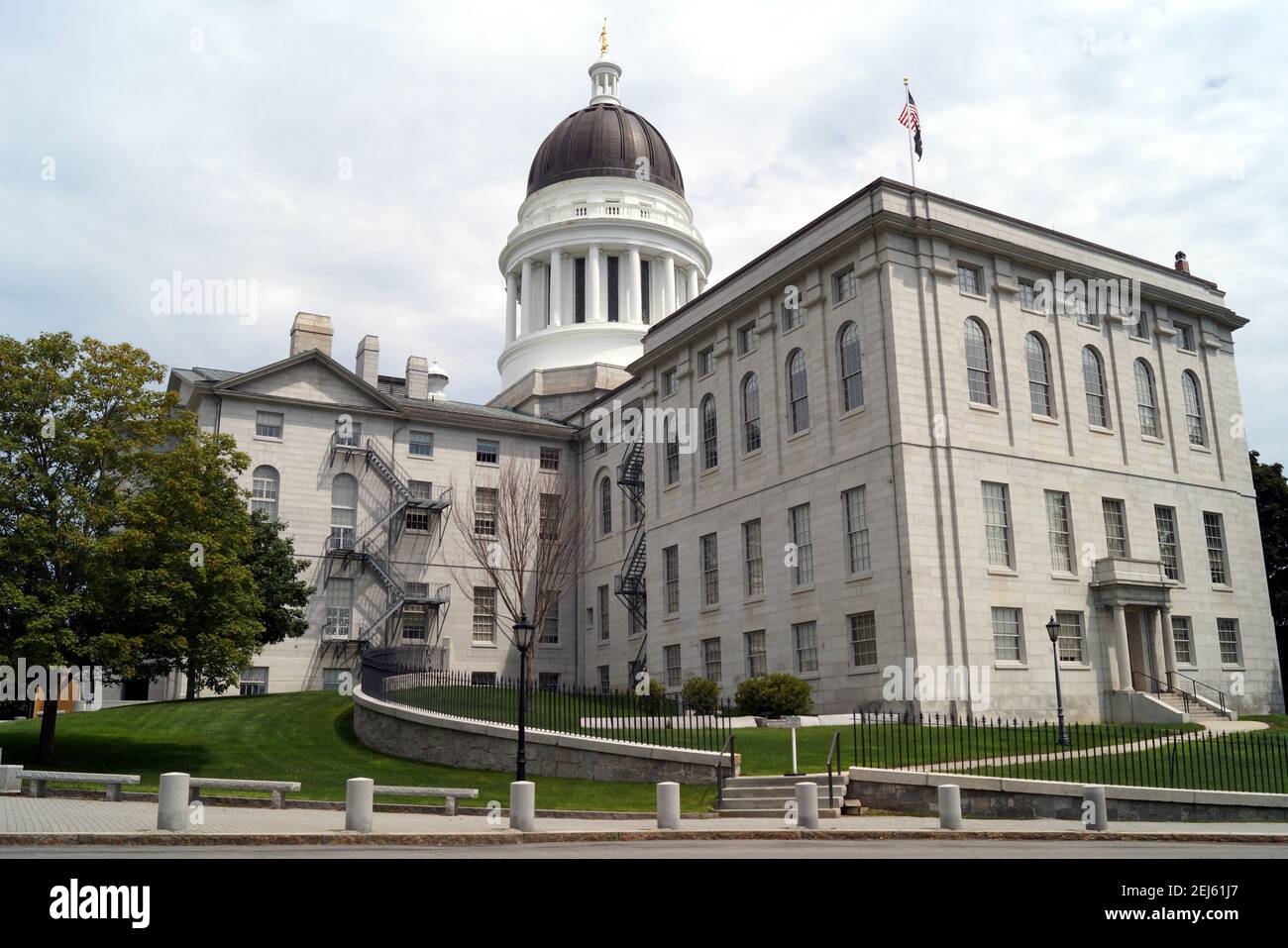 Maine State House, façade latérale, élévation sud, Augusta, ME, ÉTATS-UNIS Banque D'Images