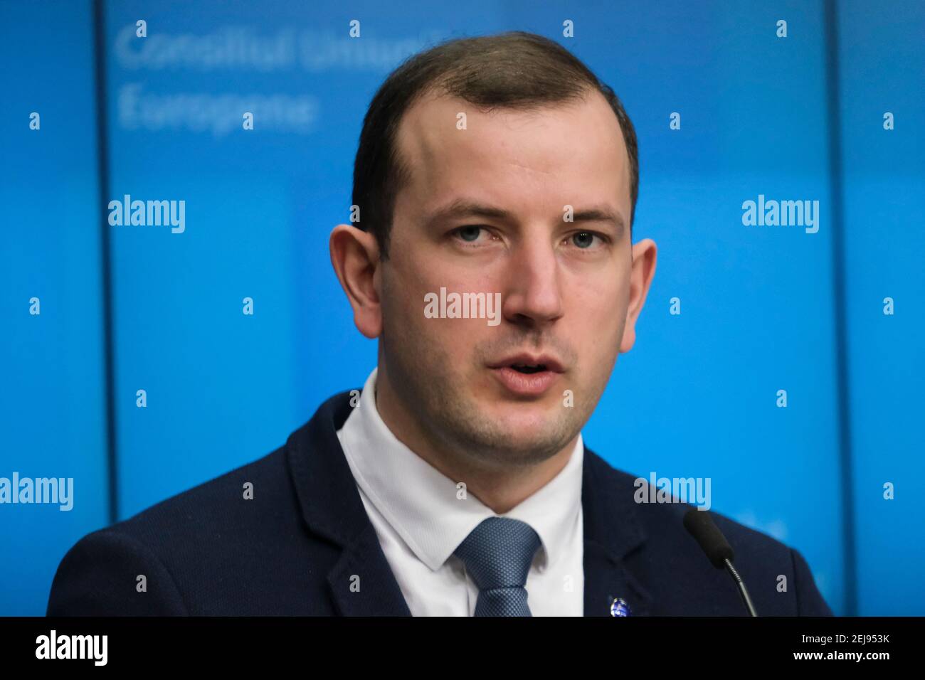 Bruxelles, Belgique. 22 février 2021. La commissaire européenne chargée de l'environnement, des océans et de la pêche, Virgijus Sinkevicius, donne une conférence de presse commune à la suite d'une réunion sur l'agriculture et la pêche à Bruxelles, Belgique, le 22 février 2021 crédit: ALEXANDROS MICHAILIDIS/Alay Live News Banque D'Images