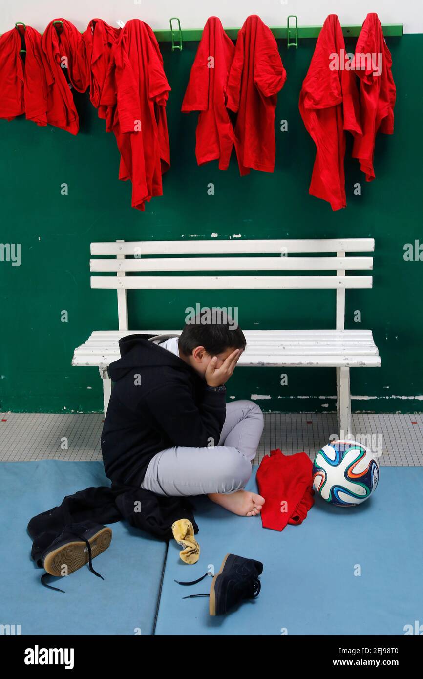 Victime d'abus dans une salle de sport d'école Banque D'Images