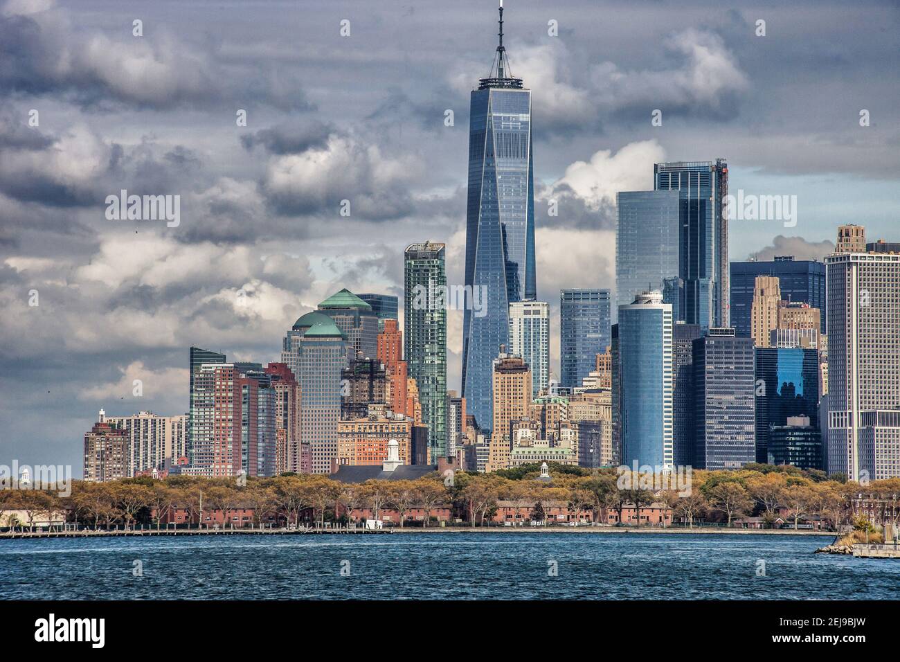 L'île de Manhattan par temps clair Banque D'Images