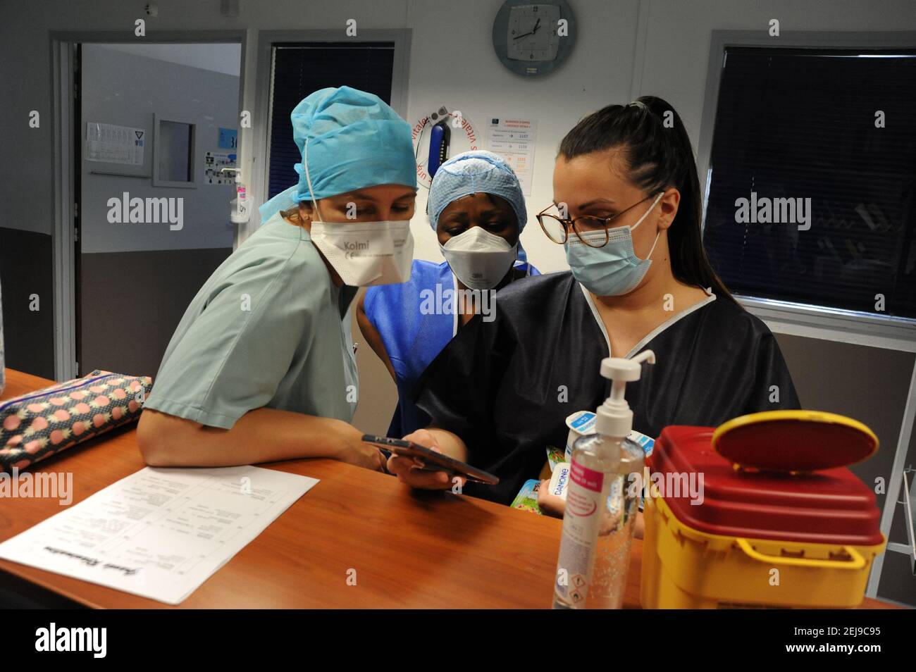 Réunion de transmission à l'hôpital Banque D'Images