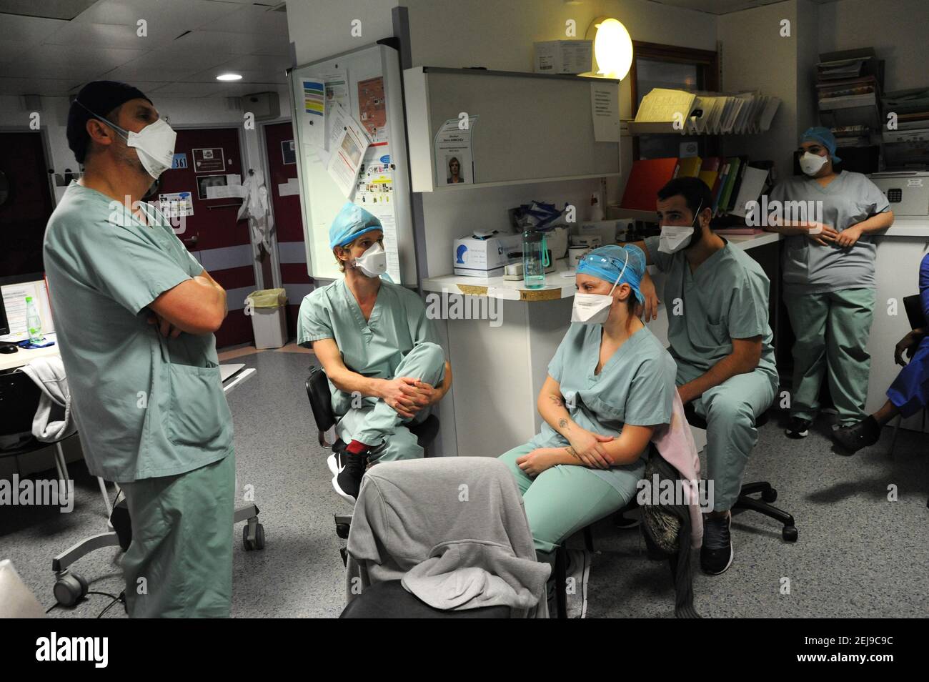 Réunion de transmission à l'hôpital Banque D'Images