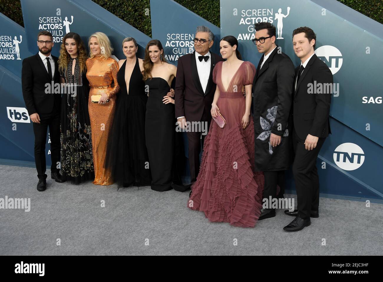 Distribution De Bienvenue à Schitt's Creek La distribution de Schitt's Creek, Dustin Milligan, Catherine O'Hara