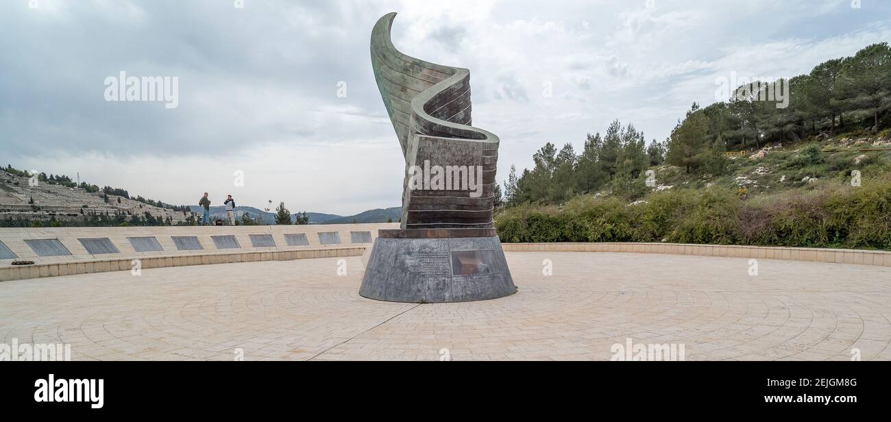 Vue sur 9/11 Living Memorial Plaza, Arazim Valley, Ramot, Jérusalem, Israël Banque D'Images