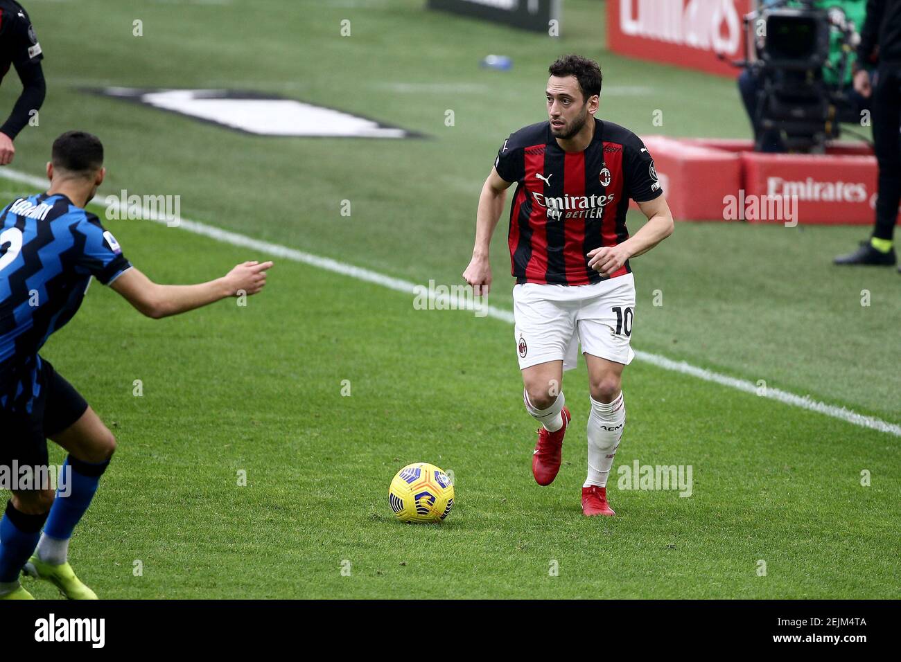 2/21/2021 - derby Milan vs Inter championnat 2020 21 sur la photo: CALHANOGLU (photo par IPA/Sipa USA) crédit: SIPA USA/Alay Live News Banque D'Images