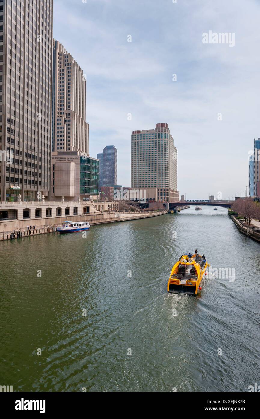 Sortie en bateau sur le fleuve de Chicago, centre-ville de Chicago, Illinois, États-Unis Banque D'Images