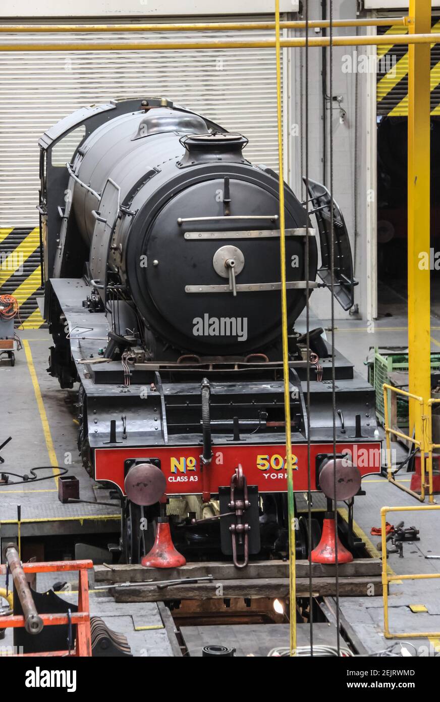 LNER classe A3 4472 locomotive à vapeur Flying Scotsman de peinture noire en cours de restauration au Musée national des chemins de fer, York. Banque D'Images