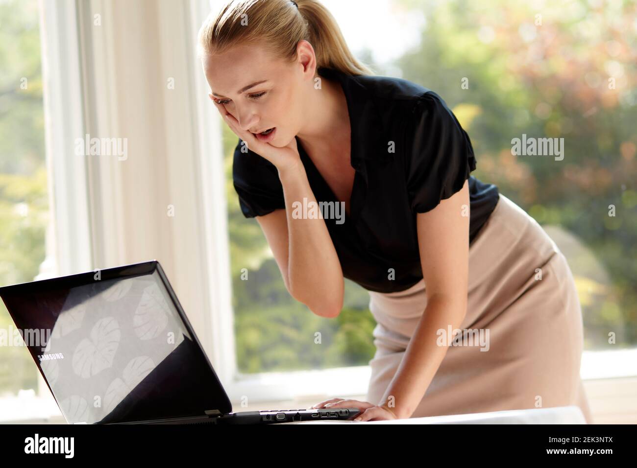 Stressé businesswoman Banque D'Images